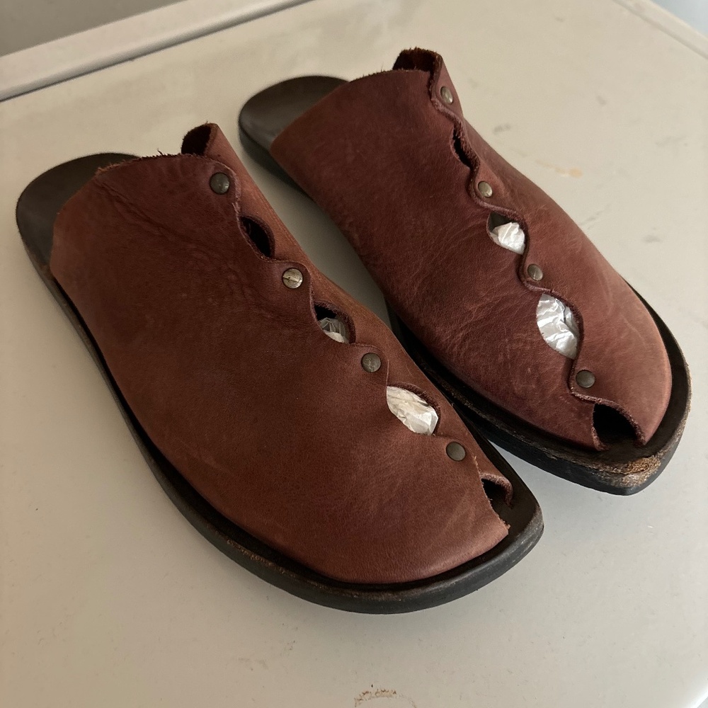 CYDWOQ women’s slippers